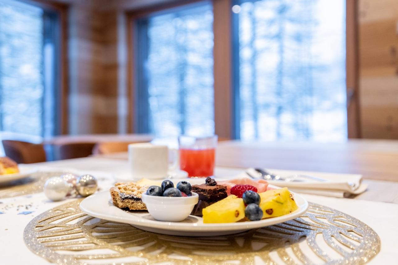 Chalet Imbosc'Che - 5 Beautiful Rooms In Charming B&B Livigno Exterior photo